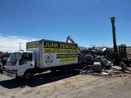 Best Yard Waste Removal  in Belleair Beach, FL